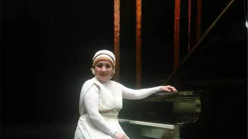 مؤلفات مصرية وعالمية على بيانو عفاف طلبة بالجمهورية