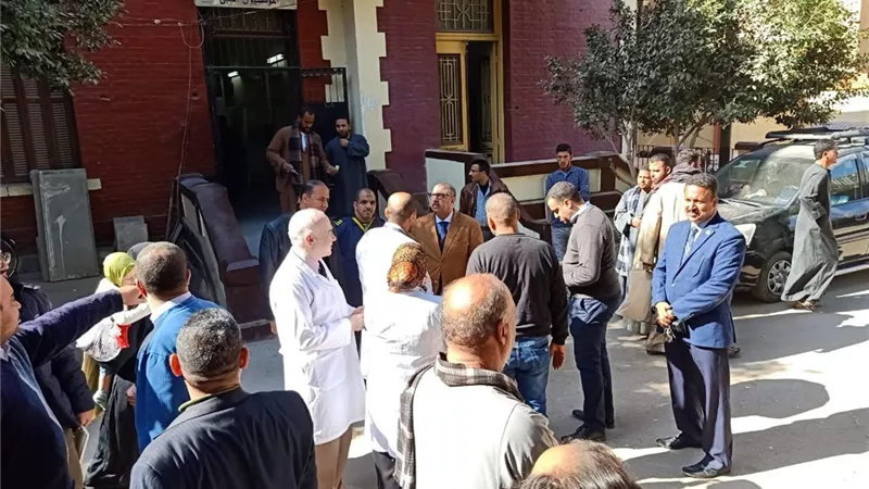 جولة مفاجئة لوكيل وزارة الصحة لمستشفي الصدر