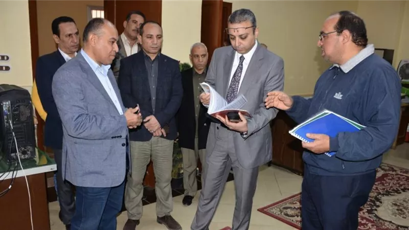 نائب محافظ الغربية يتفقد مسار العائلة المقدسة بمدينة سمنود قبل تطويره