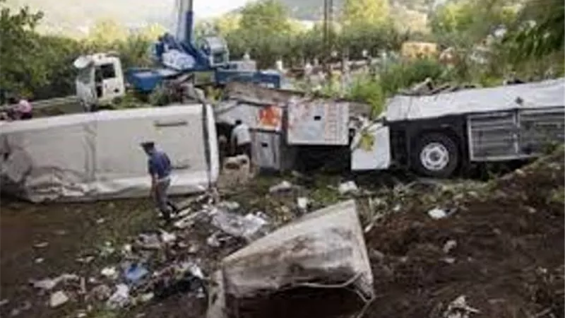 مصرع وإصابة 29 شخض جراء حادث تصادم فى باكستان
