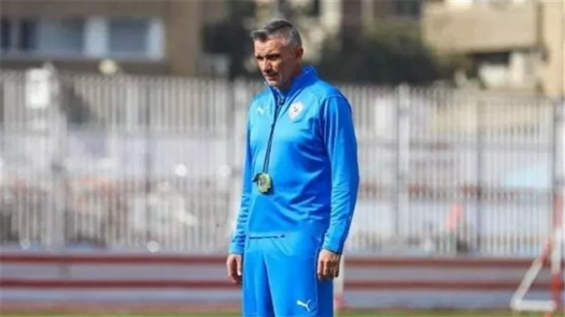 تفاصيل جلسة كارتيرون مع لاعبي الزمالك