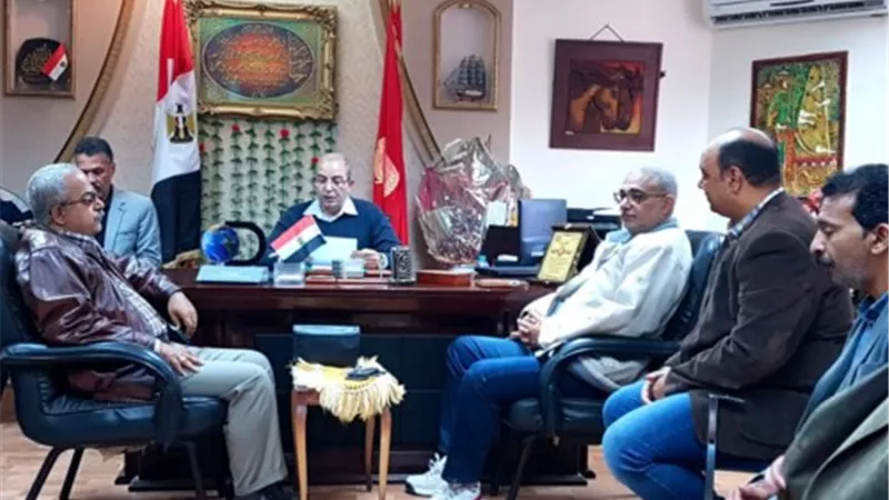 باهى يناقش جاهزية مدارس بورسعيد لإمتحانات الفصل الدراسى الاول
