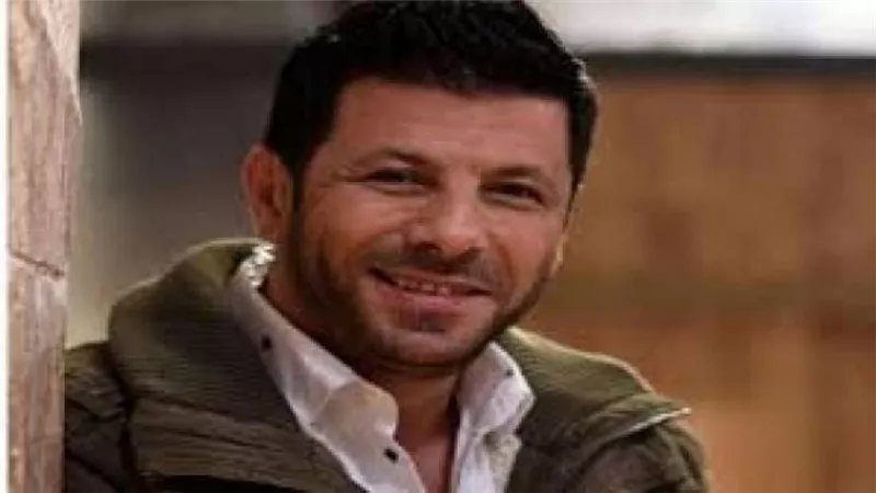 اياد نصار مهندس يصمم روبوت فى 