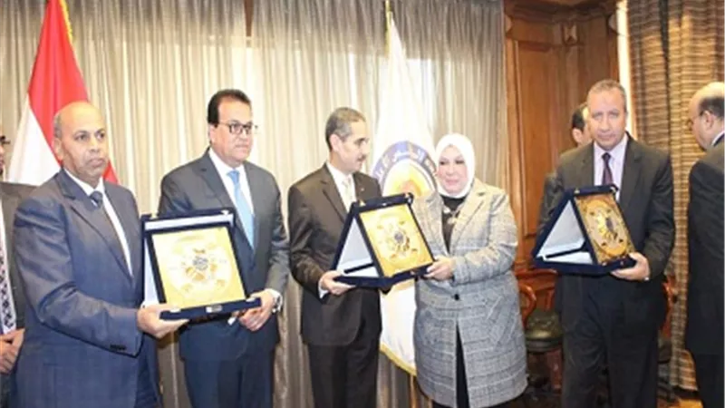 جامعة السويس تحصل على المركز الثانى بمسابقة أحسن جامعة مصرية