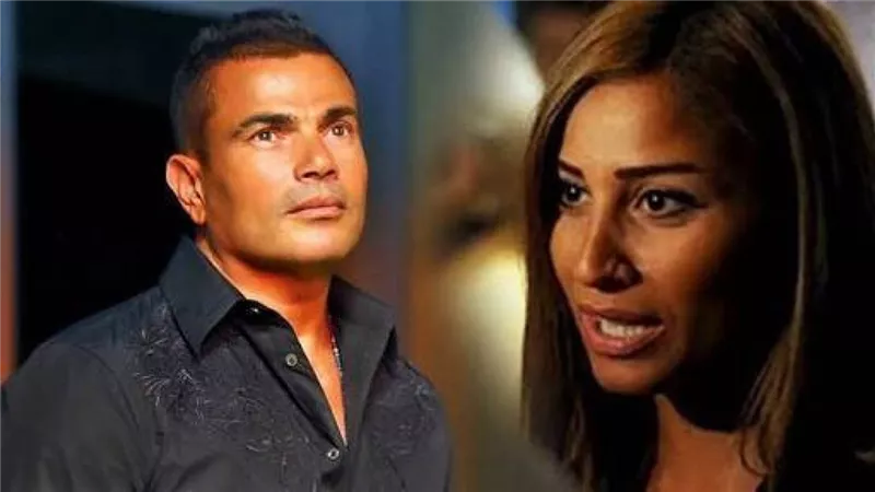 بالفيديو: الهضبة عمرو دياب ينقذ دينا الشربينى على المسرح بالرياض