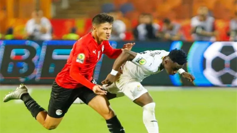 انبى يكشف الفائز من الأهلى والزمالك بخدمات اسامة جلال