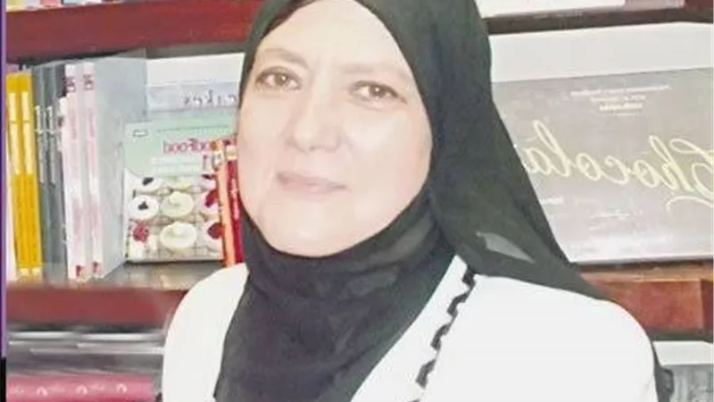 شمس البارودي ترد على حقيقة خلع الحجاب وعن عودتها للتمثيل