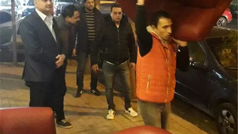 بالصور.. حملات مفاجئة بميدان المساحة وشارع التحرير