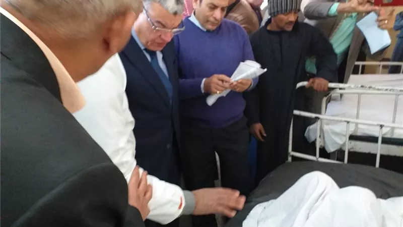 مصرع 6 أشخاص واصابة 16 فى حادث انقلاب سيارة بالطريق الصحراوى الغربى