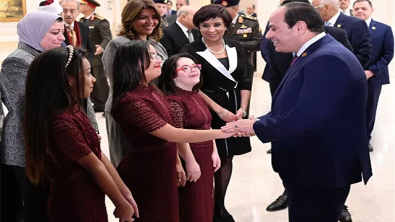 الرئيس السيسي يشهد عرضا استعراضيا لذوي الهمم