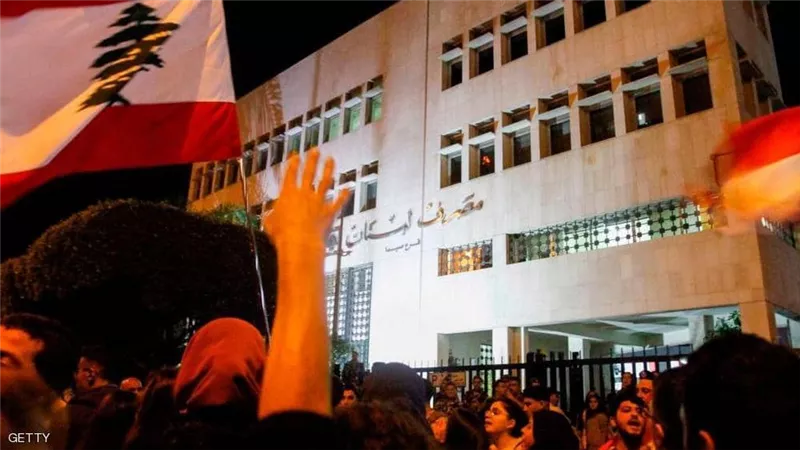 وزير المالية اللبناني يتهم البنوك بـ