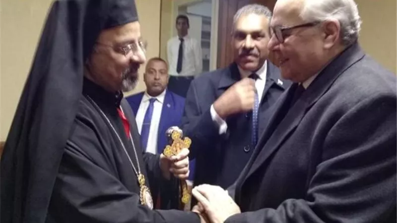 موسى مصطفي موسى يقدم التهنئه بعيد الميلاد المجيد لبطريرك الكاثوليك وشعب الكنيسه