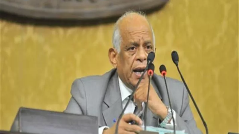 عبد العال يفتتح أعمال الجلسة العامة للبرلمان