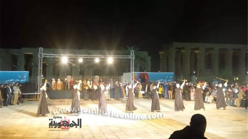 فرقة الفنون الشعبية بأسيوط تبهر الجمهور بمهرجان التحطيب