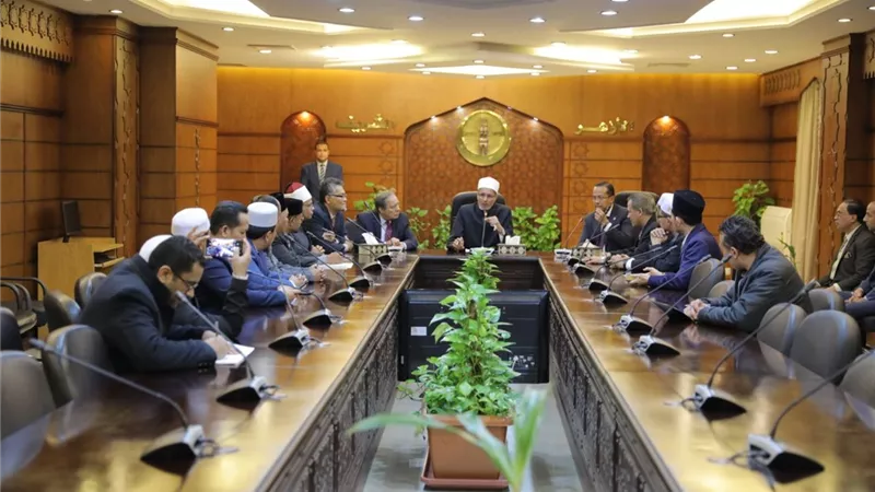 وكيل الأزهر يستقبل رئيس وزراء ولاية تيرينجانو الماليزية