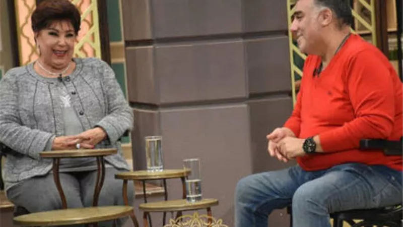 بالفيديو : تعليق نارى لرجاء الجداوى عن المقاهى