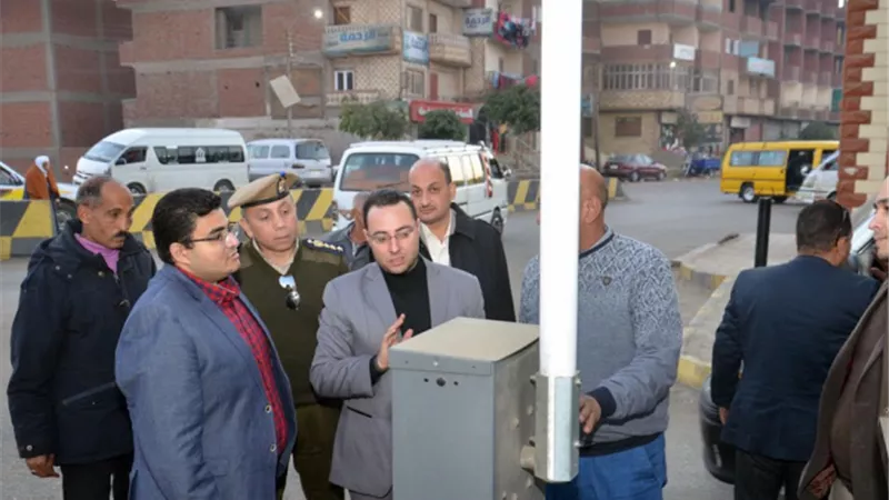 نائب محافظ بني سويف يتابع أعمال تطوير موقف السيارات