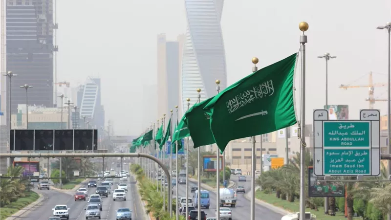 الأرصاد السعودية تحذرمن هطول أمطار رعدية