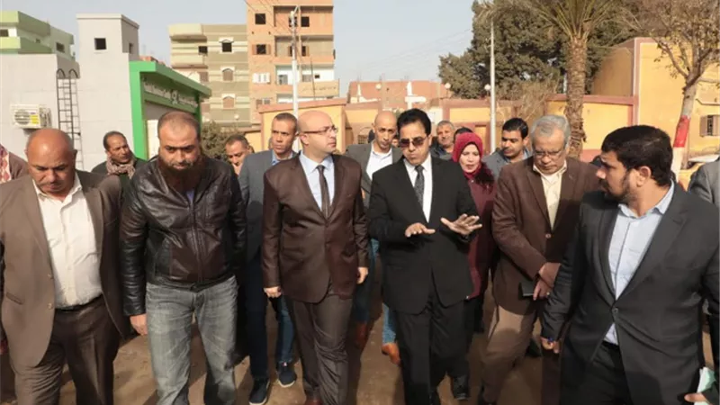 محافظ بني سويف يتفقد المنشآت الخدمية بمركز ناصر