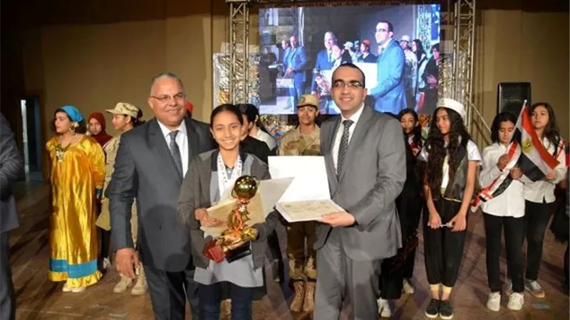 معرض الأنشطة المدرسية في الإسماعيلية تكريم المتميزين و تحفيز المواهب .صور