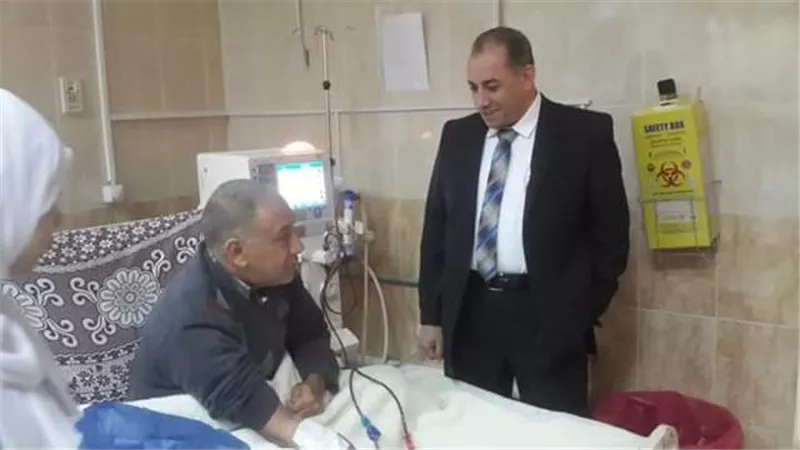 مدير التأمين الصحى بالشرقية يتفقد مستشفيات العاشر من رمضان.صور