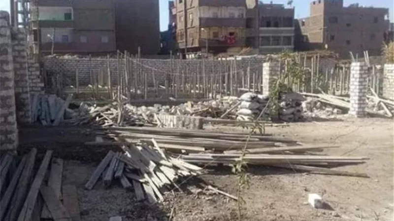 محافظ أسيوط: إزالة ١٢ حالة بناء مخالف خلال حملة مكبرة بقرى مركز أسيوط