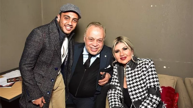 نجم مسرح مصر يوجه رسالة لنقيب الممثلين