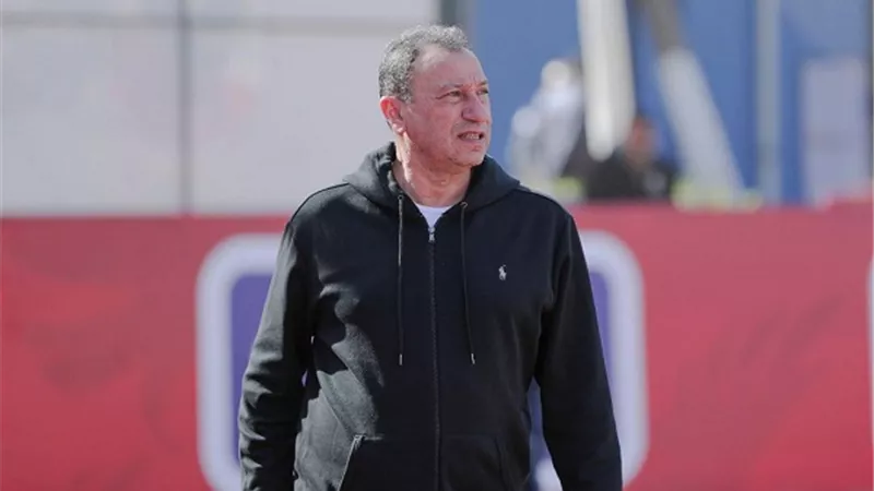 الخطيب يحضر مران الاهلى استعدادا لبلاتنيوم