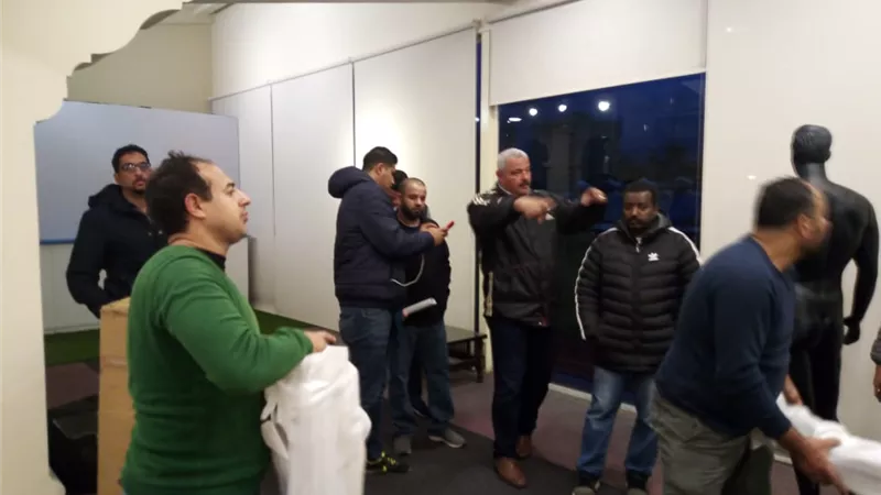 وفد الاتحاد العربي يتابع تركيب اجهزه التقنيه VARباستاد الاسكندريه