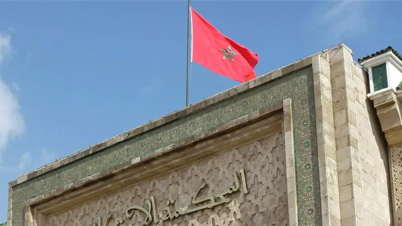 بتهمة الإساءة للملك والشعب المغربي... 4 سنوات سجن بحق مدون شهير