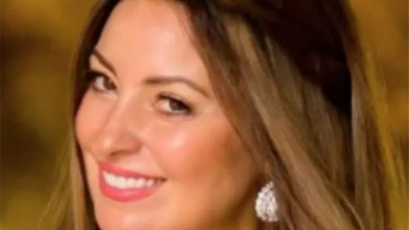 إطلالة مبهجة وظهور رائع للفنانة نرمين الفقي