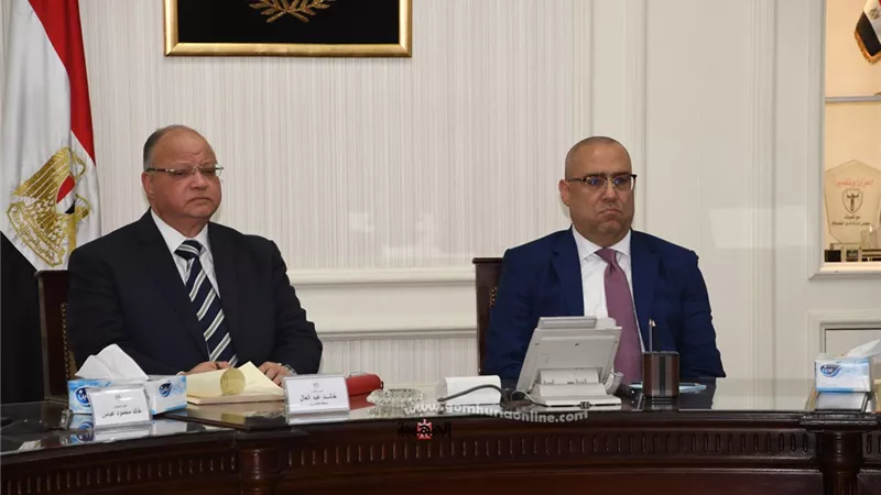 وزير الإسكان ومحافظ القاهرة يتابعان تنفيذ محور الفريق إبراهيم العرابى