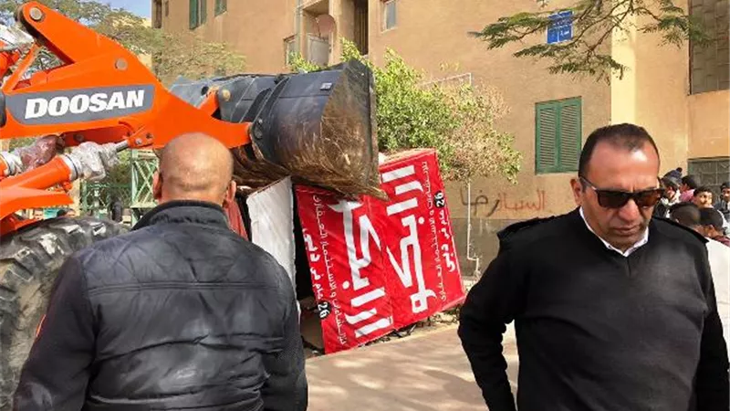 جهاز بدر يشن حملة على المخالفات ويحرر 30 محضر بالتعاون مع شرطة التعمير.. بالصور