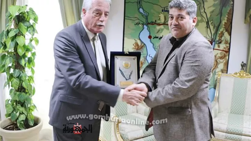 محافظ جنوب سيناء يكرم الدكتور خالدابو هاشم