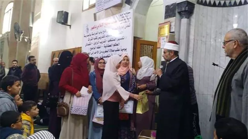 تكريم خاتمات القرآن الكريم بالمجمع الإسلامي بالعبور