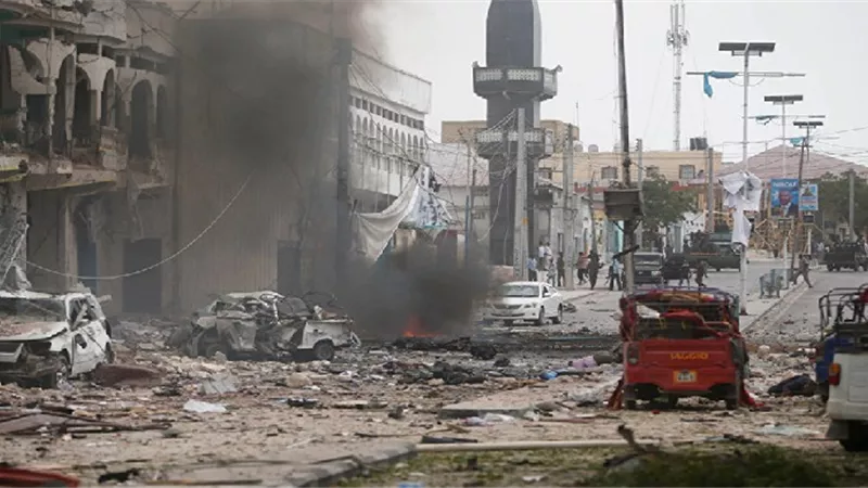 انفجار مقديشيو يسفر عن مقتل 20 شخصا حتى الان