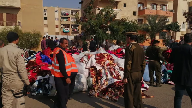 جهاز العاشر من رمضان يشُن حملات مكبرة لإزالة التعديات .. صور