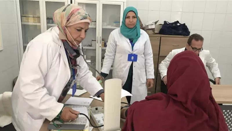 الكشف على ١٤٢٥ حالة وإجراء ١٥ عملية جراحية وتحويل ١٤ حالة حرجة لمستشفيات جامعة طنطا