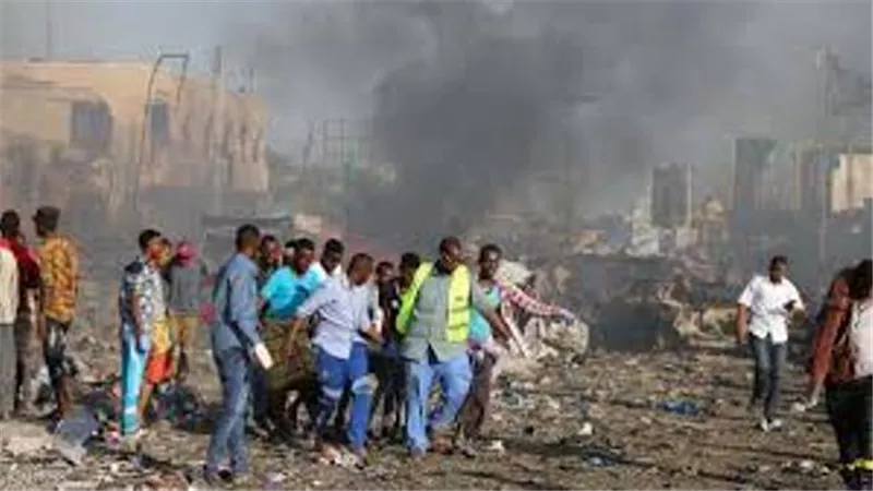 ارتفاع عدد ضحايا انفجار مقديشيو الى 100 قتيل