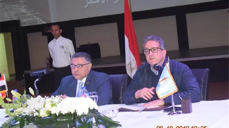 العناني يزور الغردقة لمناقشة مشاكل القطاع السياحي بالمحافظة وسبل حلها