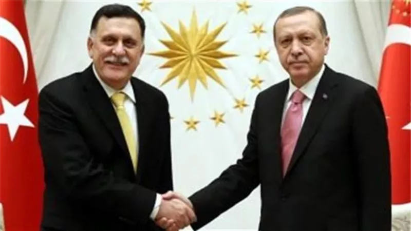 أردوغان يدق طبول الحرب.. تجنيد 8 آلاف مقاتل سوري لاحتلال ليبيا