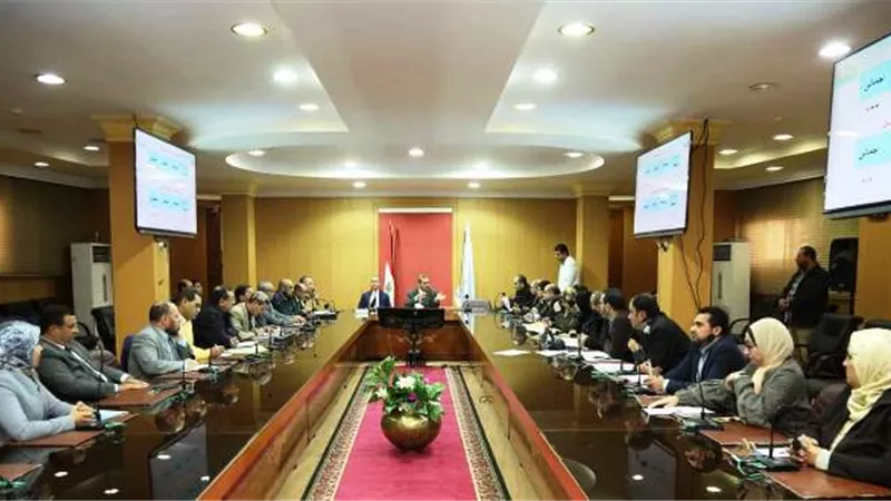 محافظ كفرالشيخ يستعرض معوقات القطاع الصحى والحلول المقترحة مع أعضاء مجلس النواب