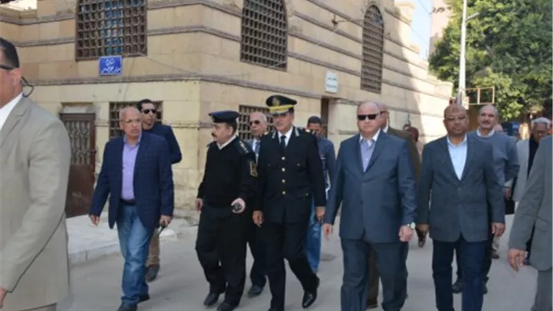 محافظ القاهرة يتفقد منطقة مجمع الأديان بمصر القديمة