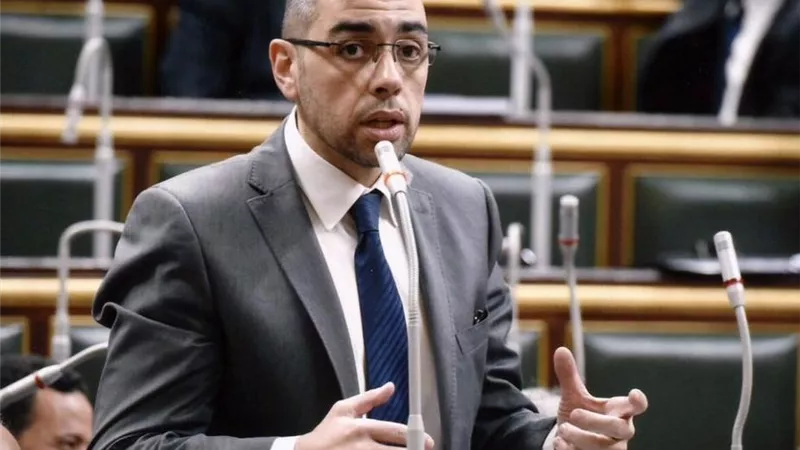 النائب محمد فؤاد: التعدى على 475 فدان من أراضى الخريجين بالاسماعيلية