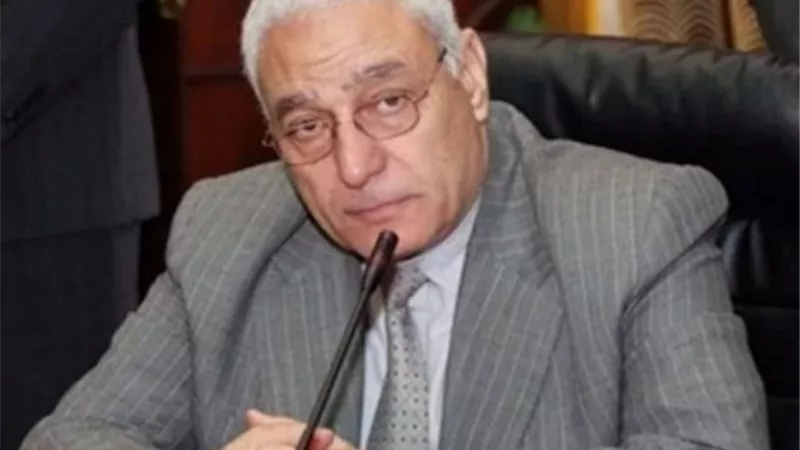 رئيس 