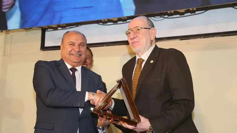 المنوفية تكرم الصيادلة رواد المهنة