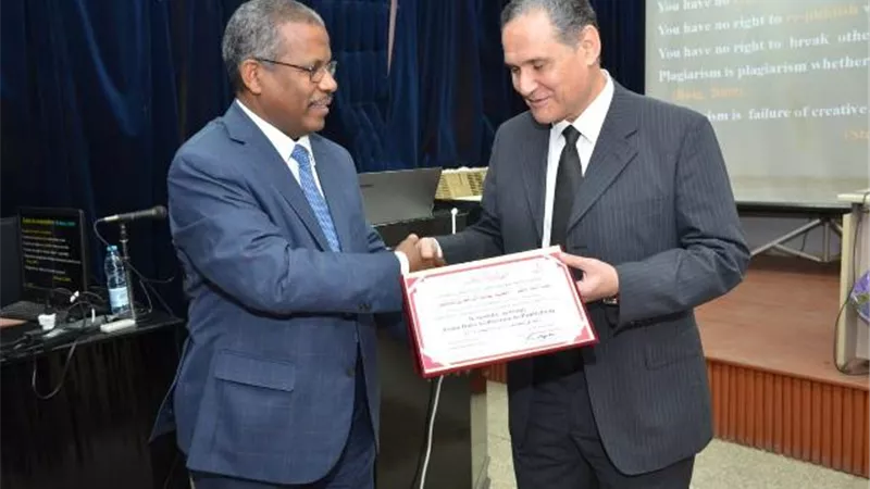 مستشفى أسيوط الجامعي تطلق فعاليات الدورة التدريبية الثالثة حول الكتابة والنشر العلمي