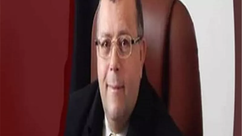 جامعة اسيوط ترشح الدكتور شريف محمد محكماً لجائزتها التقديرية