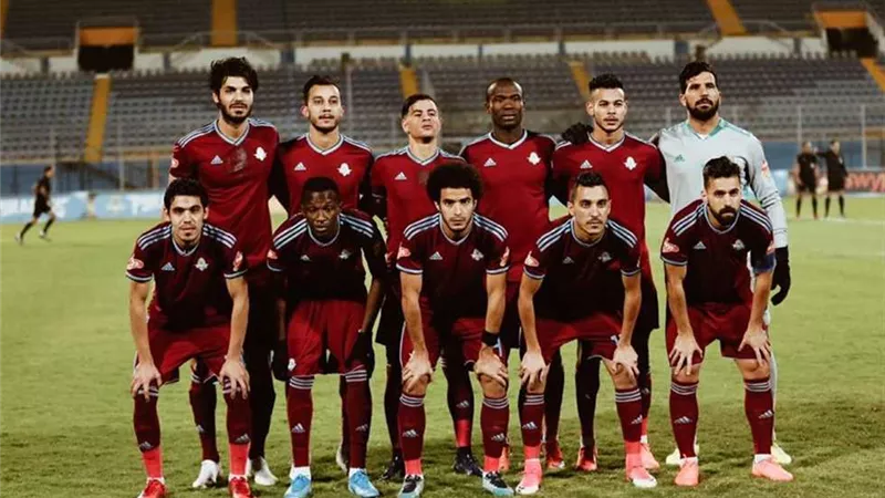 الكونفدرالية.. أنطوى يقود هجوم بيراميدز أمام المصرى