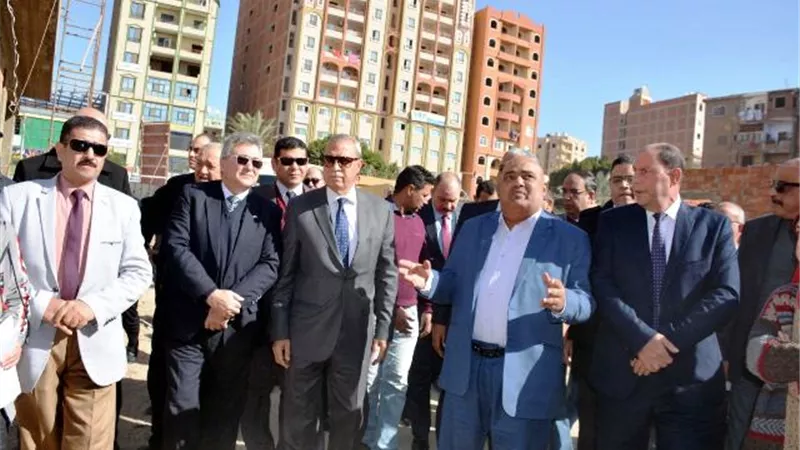 محافظ القليوبية يلتقى وفد لجنتى السياحة والإدارة المحلية بالنواب فى القناطر.. بالصور